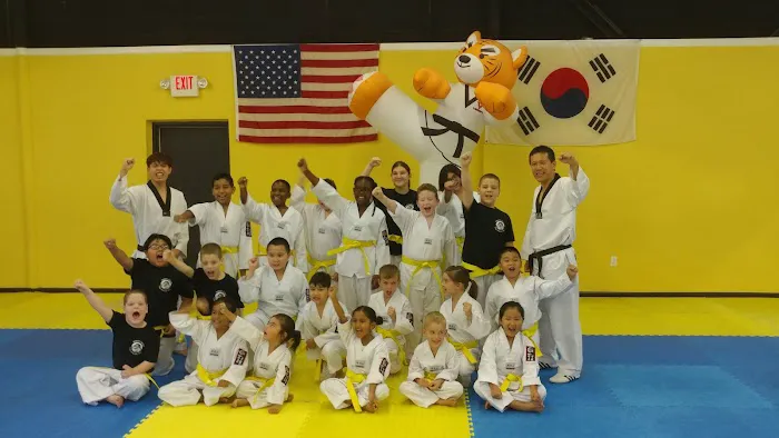 Kim's White Tiger Picture 8
