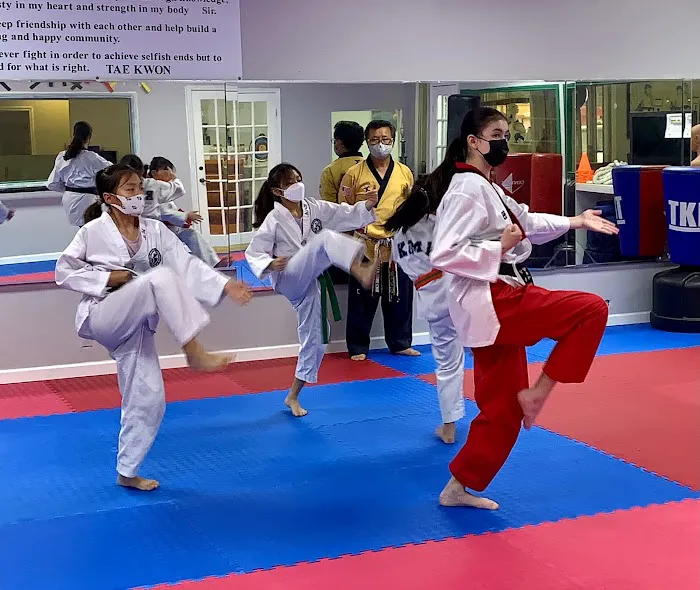Grand Master Song Chol (송철 집사님) Picture 9