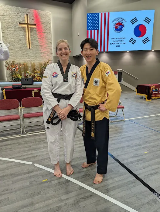 Leaders Taekwondo - Formerly known as Master Lim's World Champion TKD Cypress Picture 3