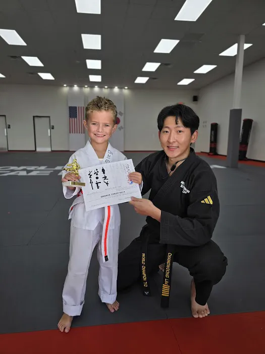 Leaders Taekwondo - Formerly known as Master Lim's World Champion TKD Cypress Picture 4