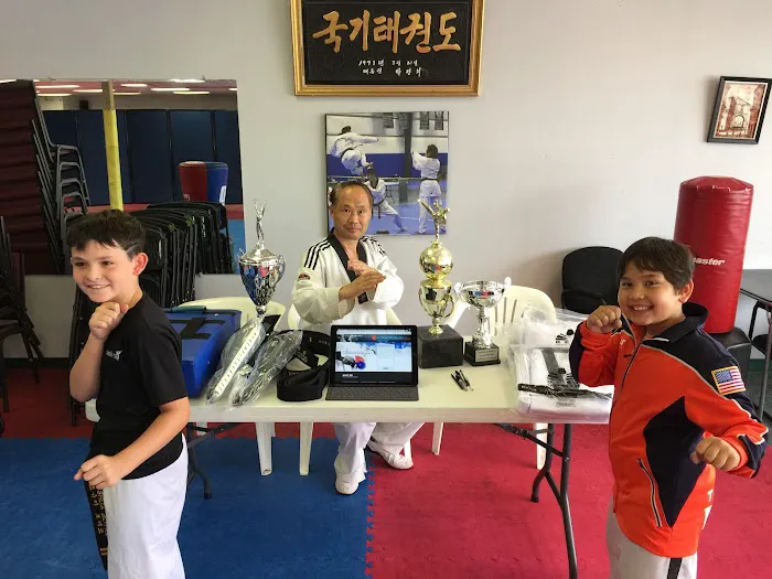 Cho's TaeKwonDo Academy Picture 7