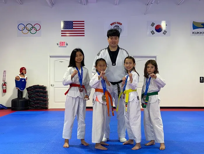 Master Jin's White Tiger Taekwondo Picture 5
