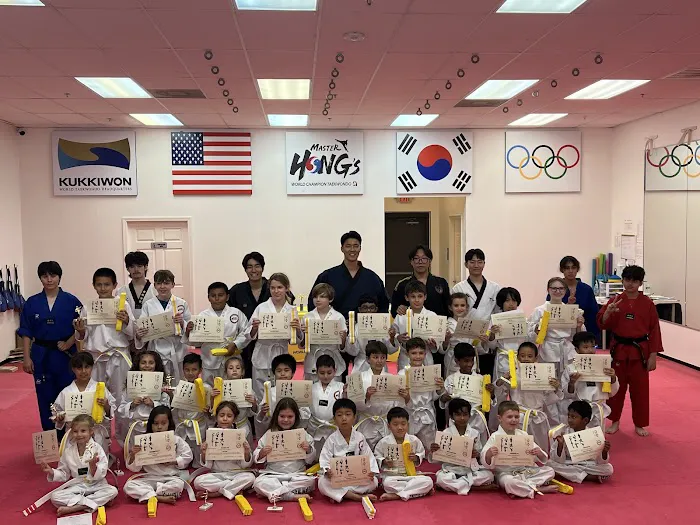 Master Hong's World Champion Taekwondo Picture 6