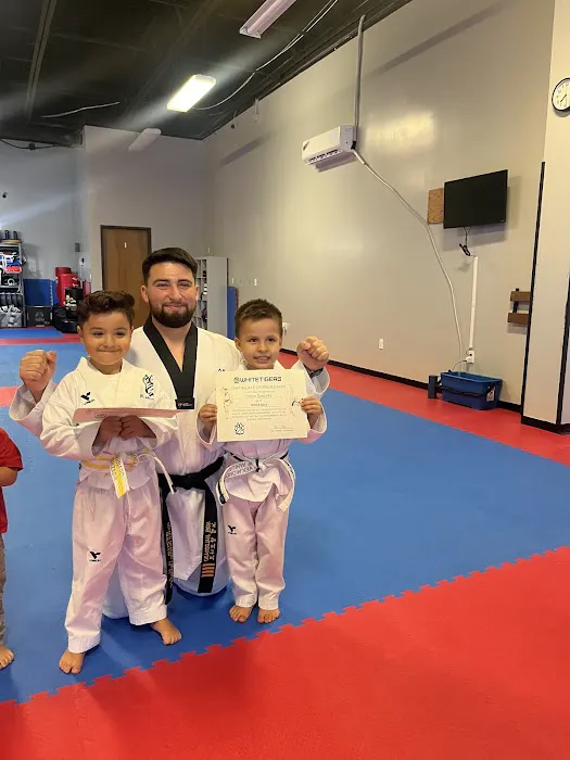 Noel’s WhiteTigers Taekwondo Picture 8