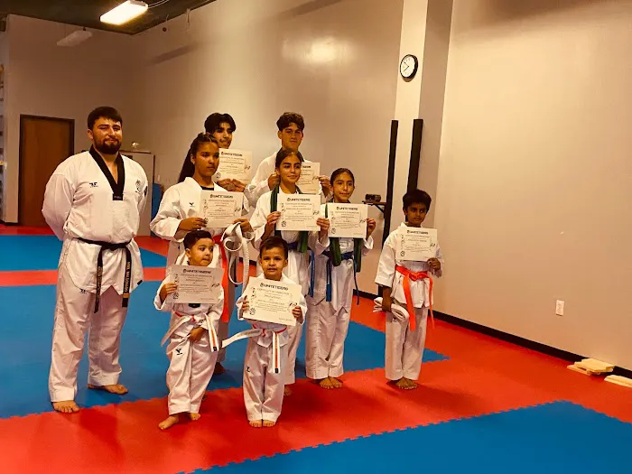 Noel’s WhiteTigers Taekwondo Picture 10