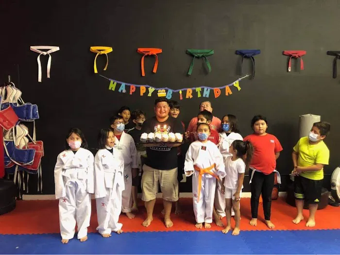 COLOSSAL TAEKWONDO Picture 2