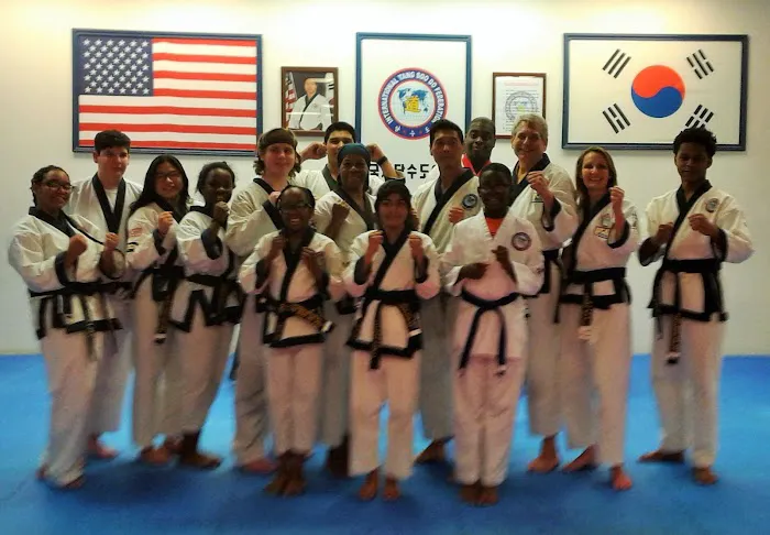 Y D Kim Karate & Fitness Picture 10