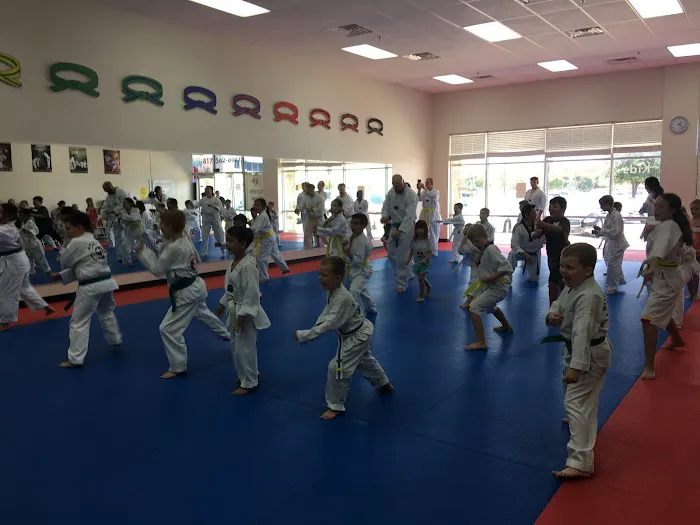 Master Moon’s World Class Taekwondo Picture 7