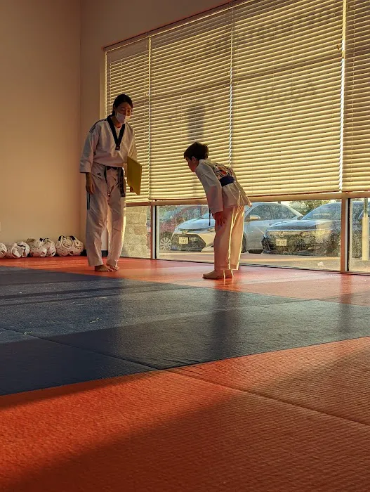 Master Moon’s World Class Taekwondo Picture 6