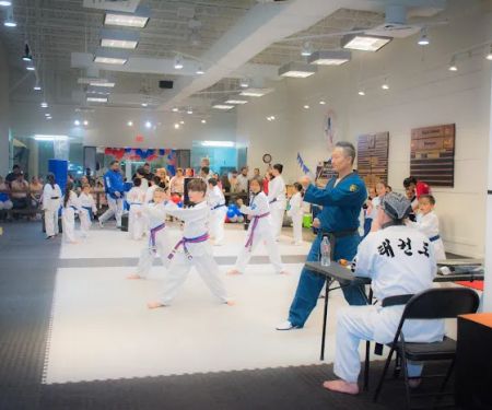 Chang Lee's Taekwondo and Fitness