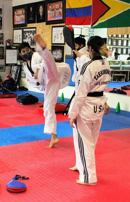 Lee's International Tae Kwon Do Picture 6