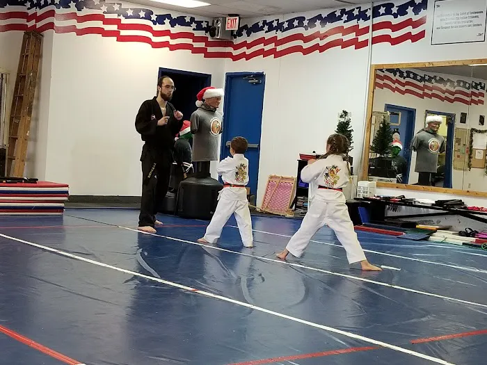 GARLAND ATA BLACK BELT ACADEMY Picture 2