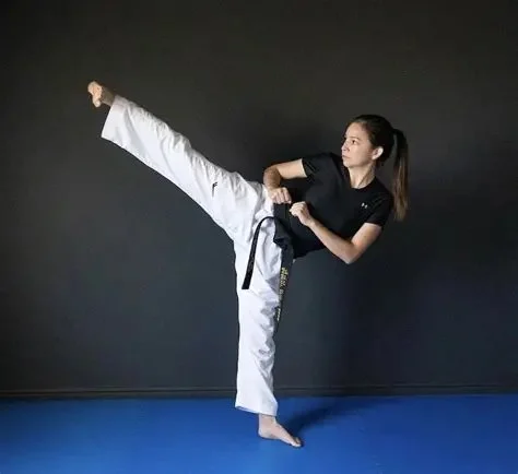 How to Perform a Step-Behind Side Kick for Surprise Attacks