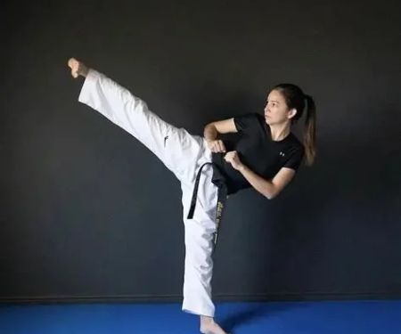 How to Perform a Step-Behind Side Kick for Surprise Attacks