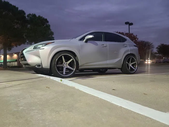 Wu Yi Shaolin Martial Arts Picture 1