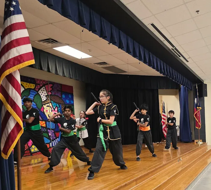 Lee's White Leopard Kung-Fu Picture 2