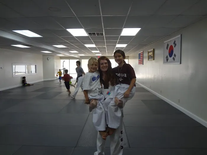 Sun Lee Taekwondo Picture 2