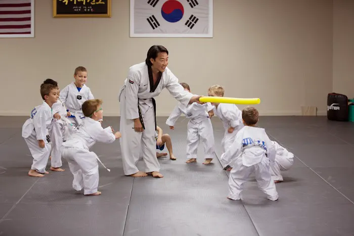 Sun Lee Taekwondo Picture 6