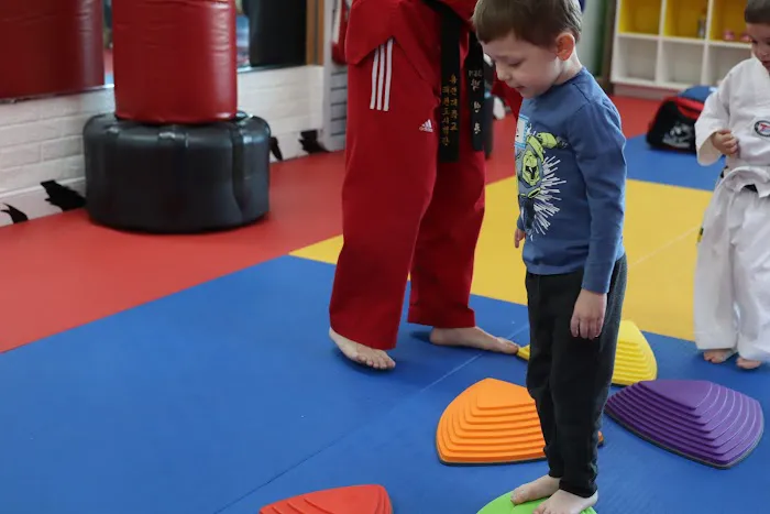 Kim's White Tiger Taekwondo Martial arts & After School Picture 8