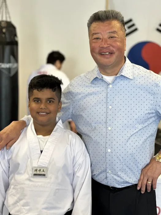 Ahn's Tae Kwon Do Institute Picture 6