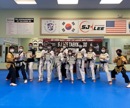 S J LEE TAEKWONDO