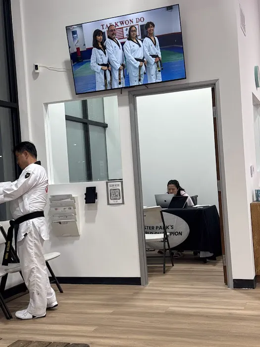 Master Park's World Champion Taekwondo Picture 2