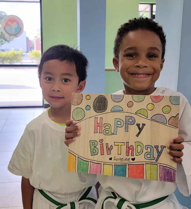 Y S TAEKWONDO Picture 4