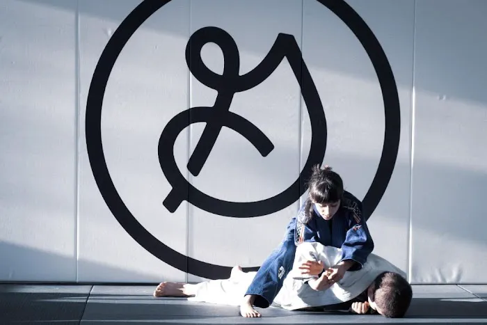 Grappler Station Picture 4