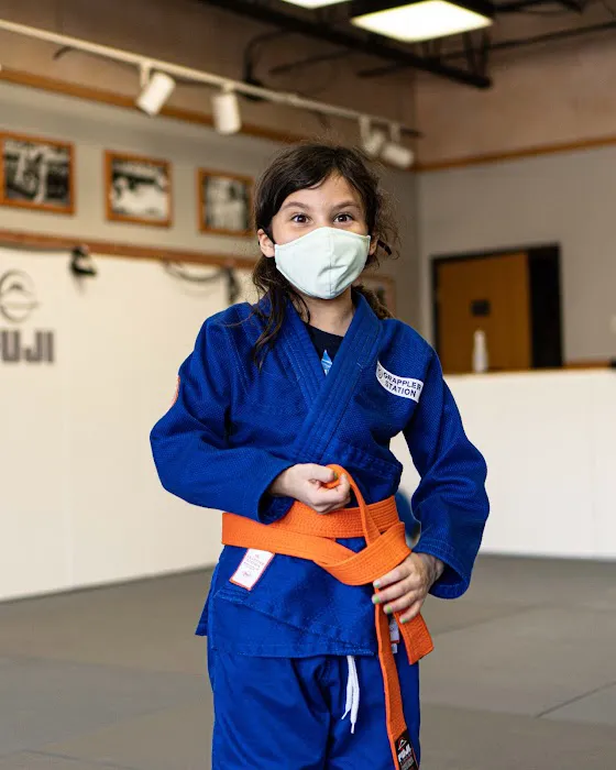 Grappler Station Picture 6