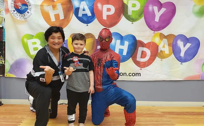 Lee's Champion Taekwondo Academy Picture 9