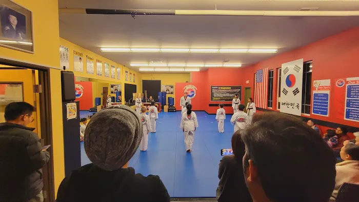 World Champion Taekwondo Picture 6