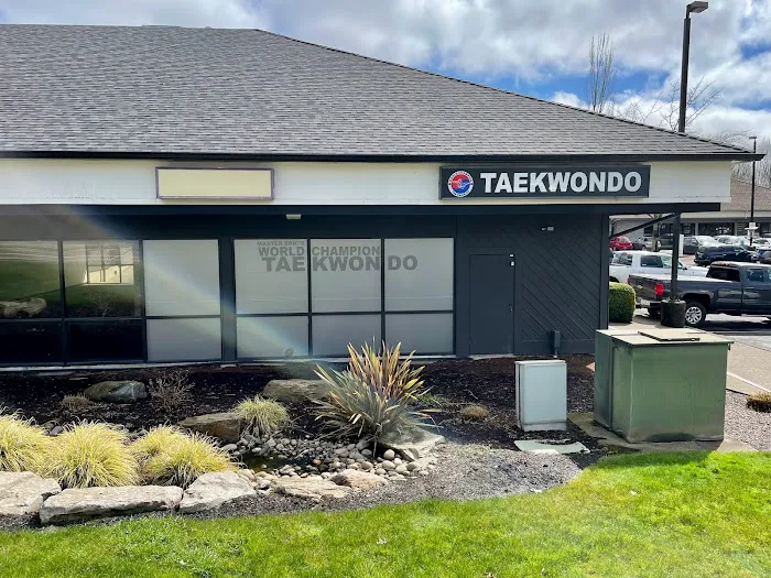 Master Eric's World Champion Taekwondo Picture 8