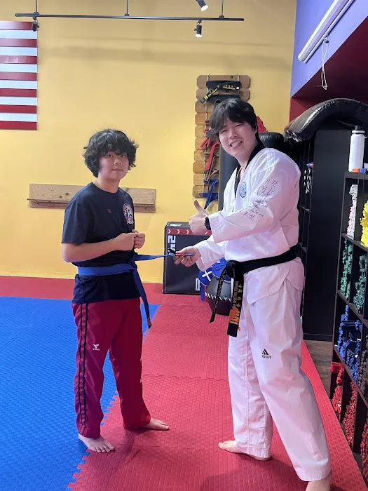 Han's World Class Taekwondo Academy Picture 5