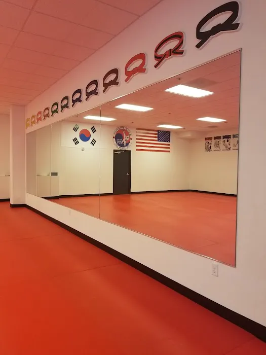 Master Yoo's World Champion Tae Kwon Do Picture 4