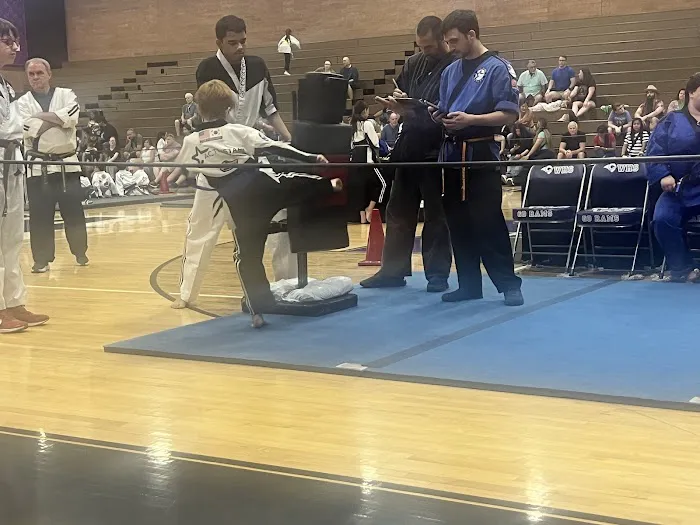 ActivStars Athletics Karate Picture 4