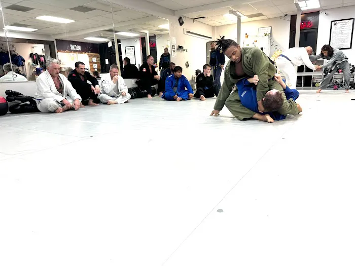 Strong Heart Academy Brazilian jiu-jitsu & MMA Picture 2