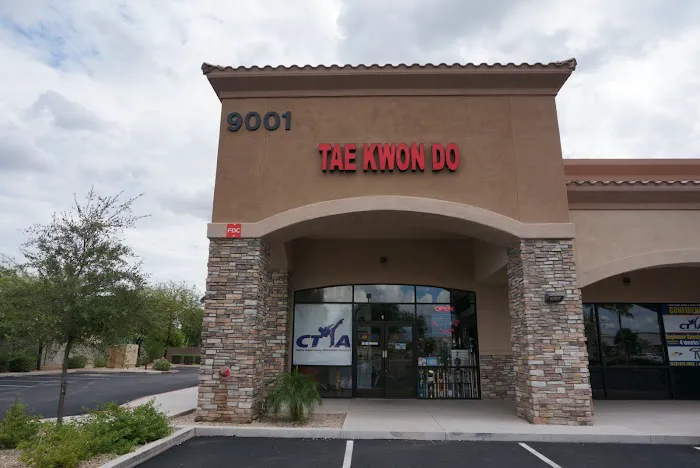 Choi’s Traditional TaeKwonDo Academy Picture 10