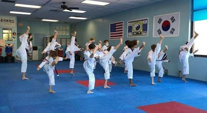 Yong-In Master An's Tae Kwondo Picture 8