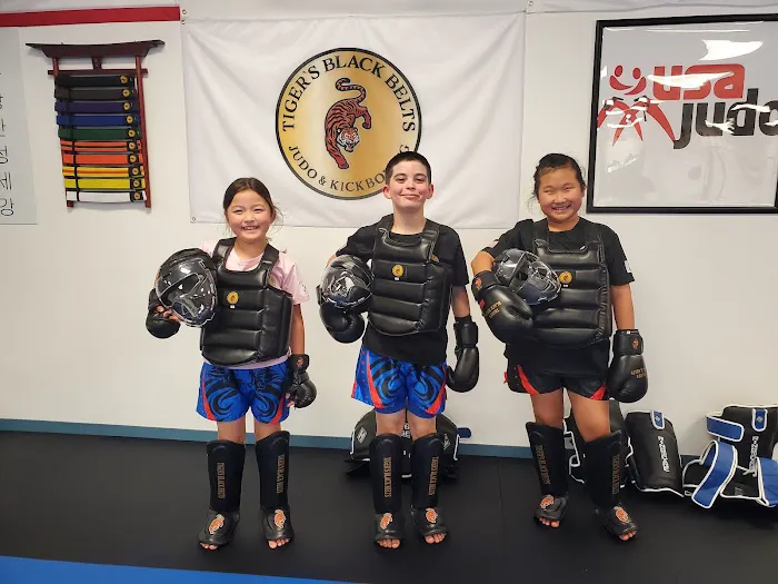 Tigers Black Belts Picture 4