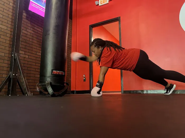 9Round Kickboxing Fitness Picture 5