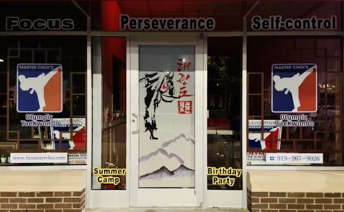 Master Choi's Olympic Taekwondo Picture 5