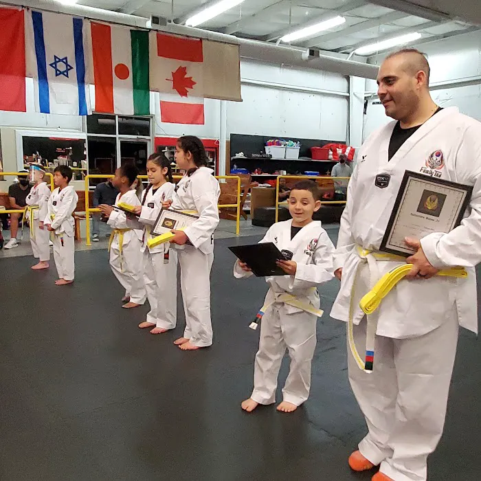 Family TaeKwondo HQ Picture 4