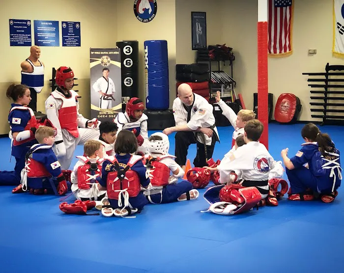 Dong's Martial Arts School Picture 2