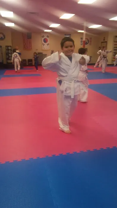 Dong's Martial Arts School Picture 4