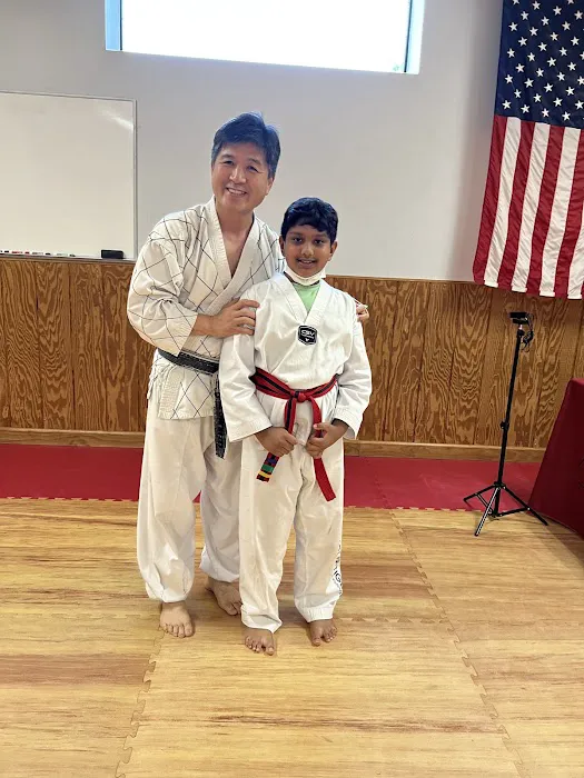 Byung Lee's King Tiger Tae Kwon Do Picture 3