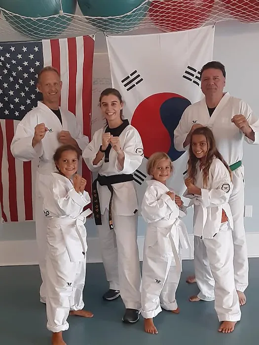 Zan's Taekwondo Picture 1