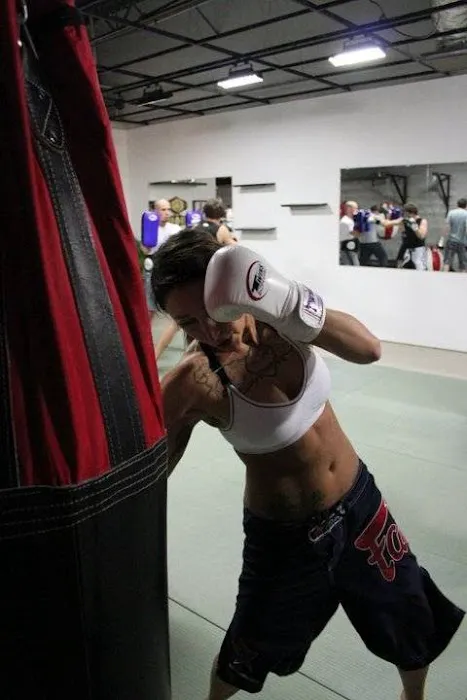 Eight Points Muay Thai Picture 2