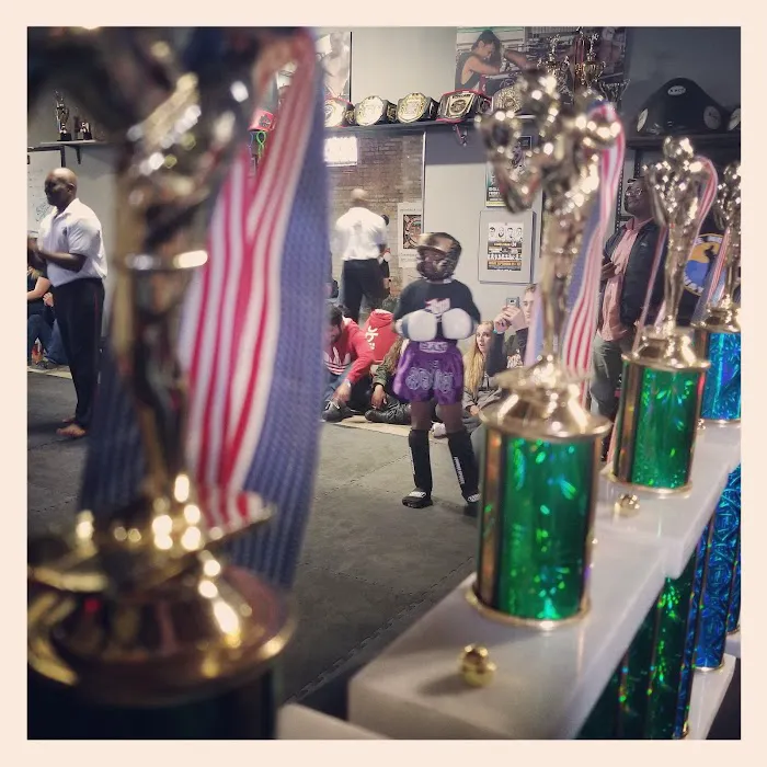 Eight Points Muay Thai Picture 9