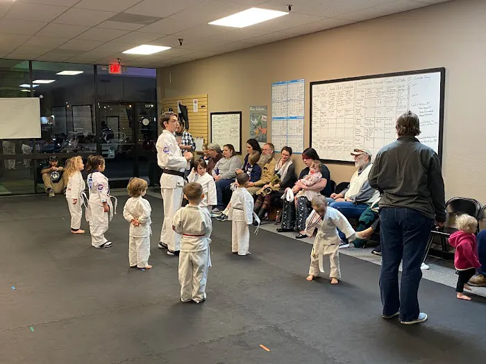 Macon's Martial Arts Academy Picture 4