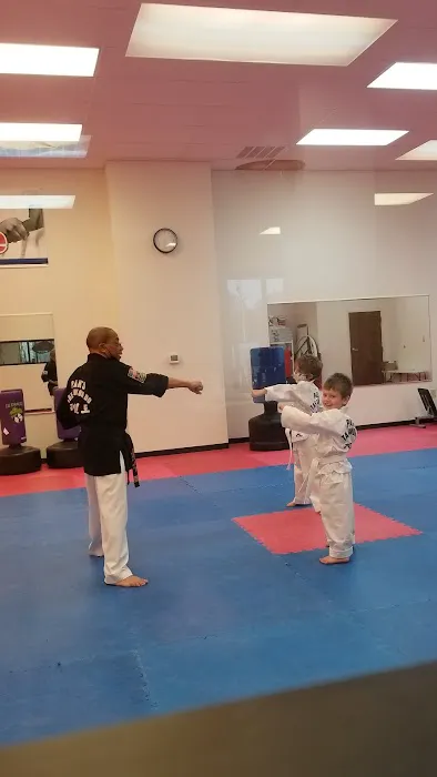 Pak's Martial Arts Picture 4